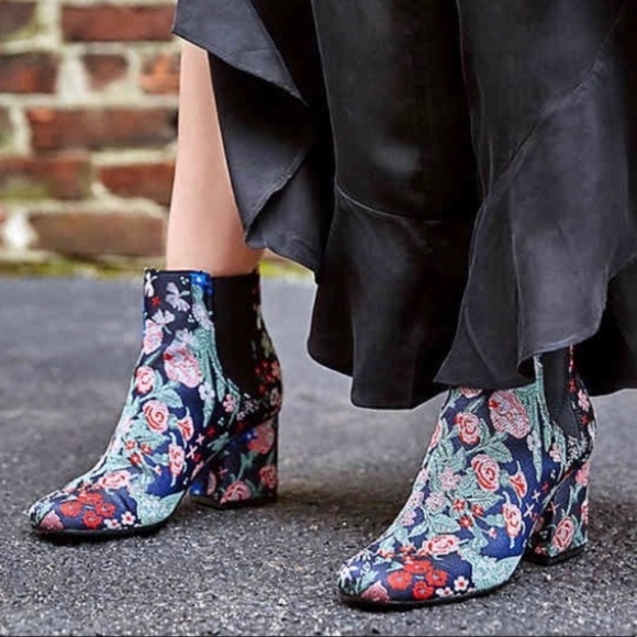 Indigo Rd Block Heel Embroidered Ankle Booties - Picture 1 of 6